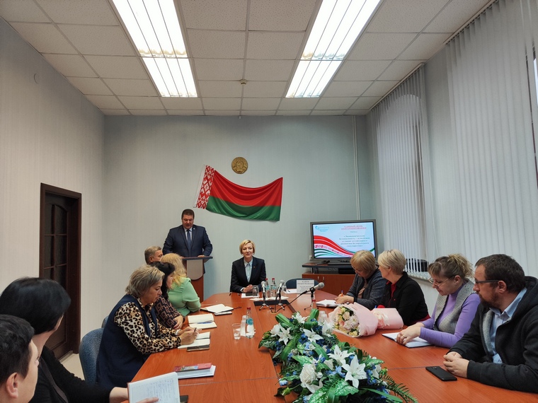 belpost1.jpg belpost1.jpg