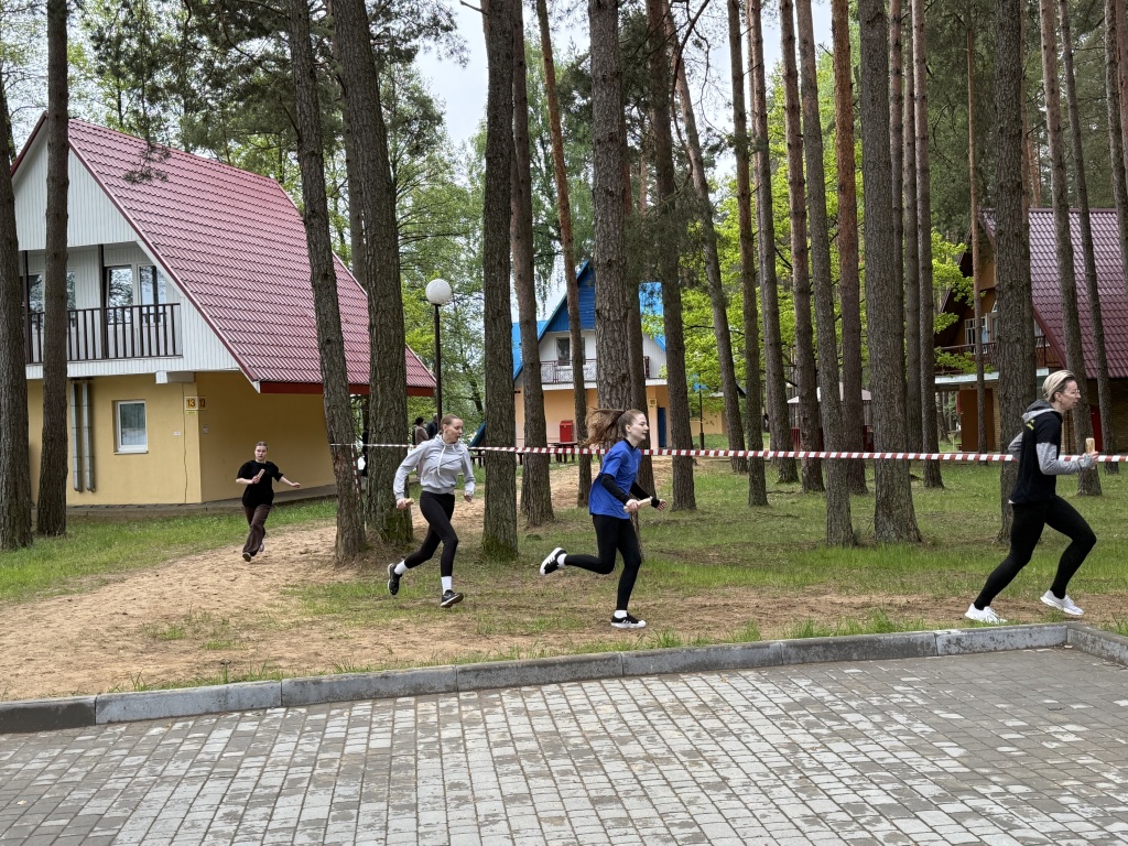 2.JPG
